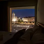 Domus Romana Lux Bed & Breakfast 4*