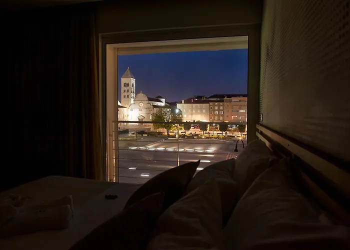 Domus Romana Lux Готель типу 